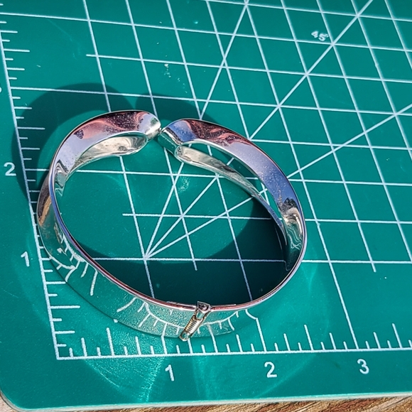 Silver Braclet for Sale - Picture 7 of 9